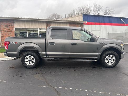 Used 2016 Ford F150 XLT image 2