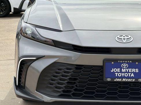 Used 2024 Toyota Corolla SE FWD image 5