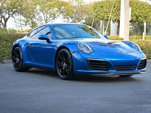 Used 2017 Porsche 911 Carrera image 2