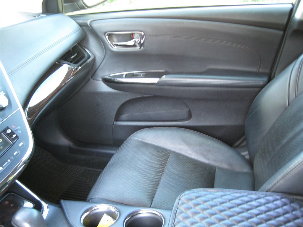 Used 2013 Toyota Avalon Limited FWD image 23