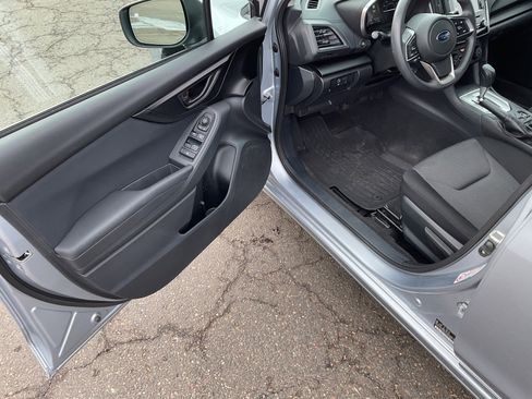 Used 2020 Subaru Impreza Premium w/ Popular Package #2 image 9