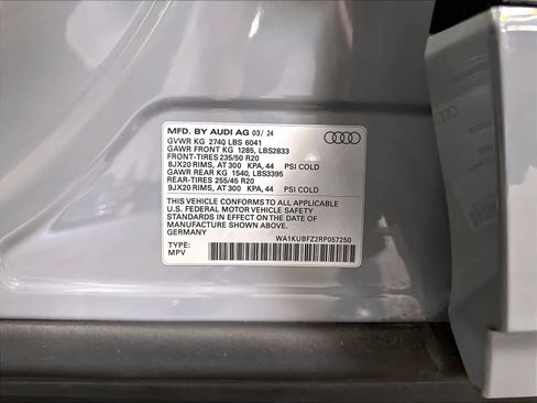 Used 2024 Audi Q4 e-tron Premium w/ Convenience Package AWD/4WD image 35