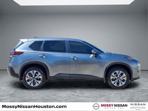 Certified 2023 Nissan Rogue SV FWD image 8