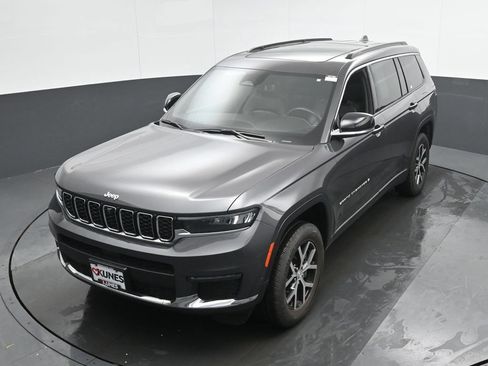 Used 2024 Jeep Grand Cherokee L Limited w/ Luxury Tech Group II AWD/4WD image 37