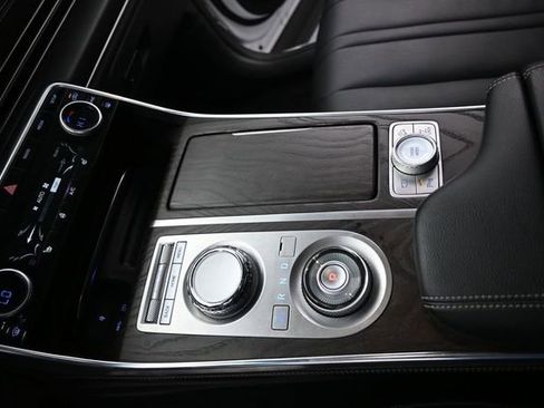 Used 2024 Genesis GV80 2.5T AWD/4WD image 26