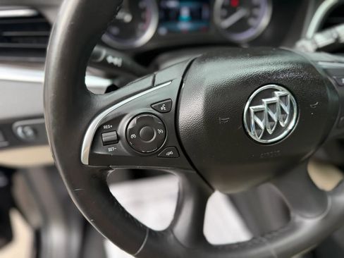 Used 2019 Buick Enclave Essence AWD/4WD image 20