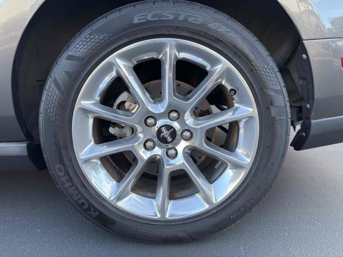 Used 2010 Ford Mustang Premium image 26