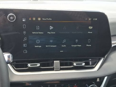 Used 2025 Chevrolet Equinox LT FWD image 17