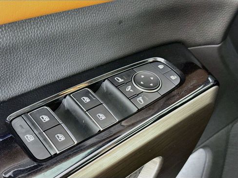 Used 2022 Nissan Pathfinder Platinum w/ Cargo Package FWD image 29