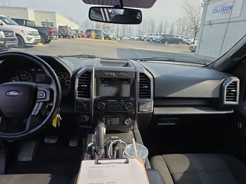 Used 2017 Ford F150 XLT w/ Equipment Group 302A Luxury image 8