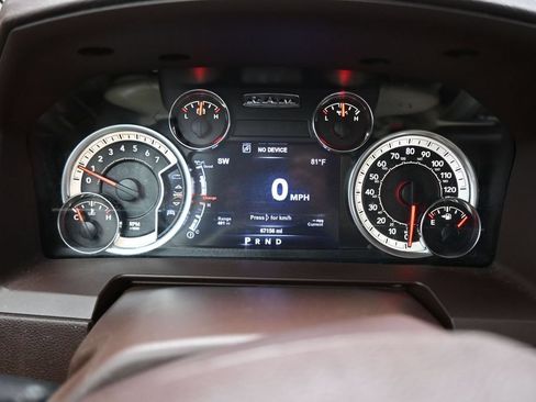 Used 2017 RAM 1500 Laramie w/ Convenience Group AWD/4WD image 16