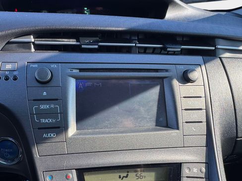 Used 2014 Toyota Prius Two image 33