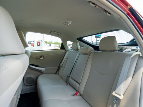 Used 2010 Toyota Prius Two FWD image 9