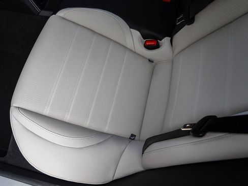 Certified 2025 Porsche Panamera 4 image 34