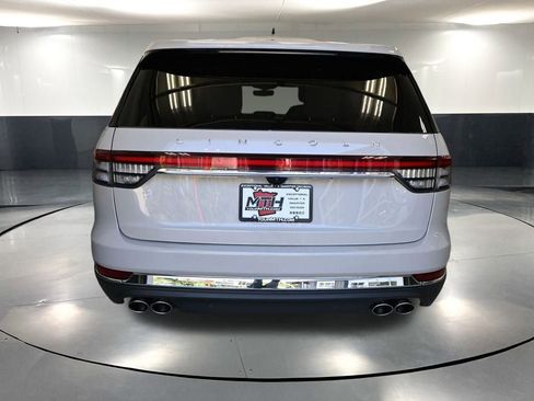 Used 2023 Lincoln Aviator Reserve AWD/4WD image 6