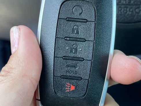 Certified 2024 Nissan Rogue SV image 22