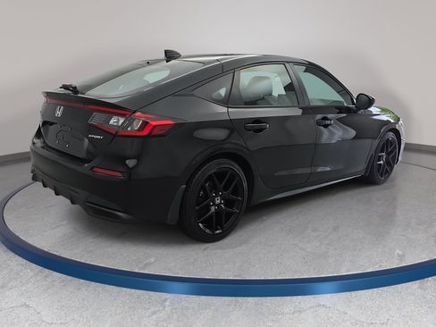 Used 2025 Honda Civic Sport image 5