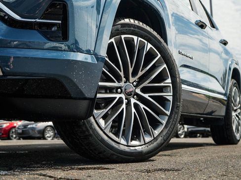 New 2026 GMC Terrain Denali w/ LPO, Floor Liner Package image 6