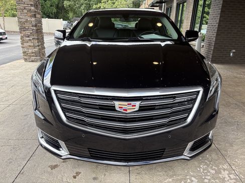 Used 2018 Cadillac XTS Luxury FWD image 3