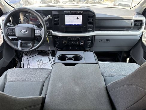 Used 2023 Ford F250 XLT w/ FX4 Off-Road Package AWD/4WD image 11