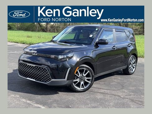 Used 2024 Kia Soul EX w/ Option Group 015 FWD image 1