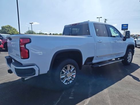 New 2026 Chevrolet Silverado 2500 High Country w/ High Country Premium Package AWD/4WD image 5