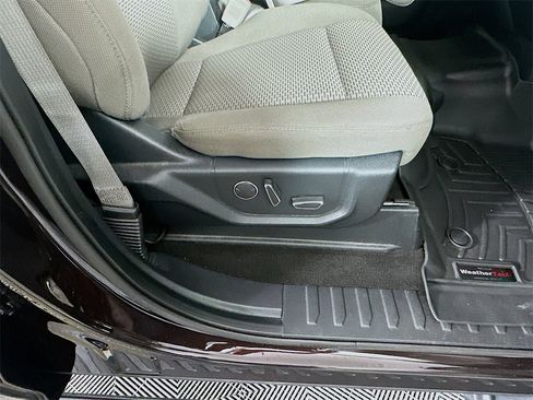 Used 2018 Ford F150 XLT w/ Equipment Group 302A Luxury image 24