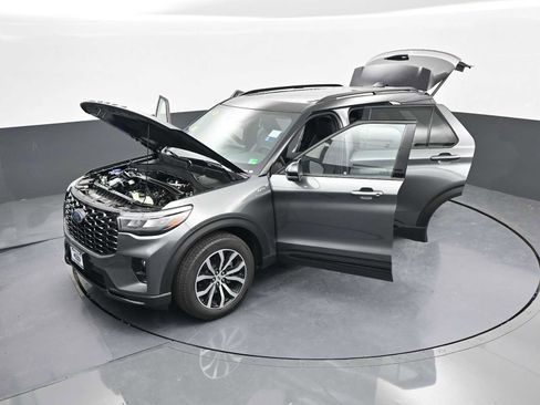 New 2026 Ford Explorer ST-Line image 61