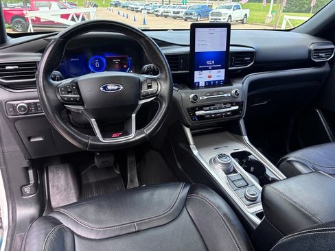 Used 2020 Ford Explorer ST w/ Premium Technology Package AWD/4WD image 17