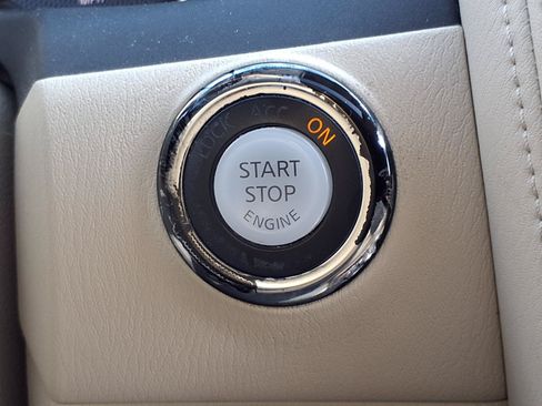 Used 2014 INFINITI QX80 2WD w/ Theater Package image 12