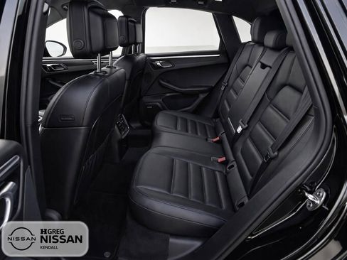Used 2016 Porsche Macan Turbo AWD/4WD image 13