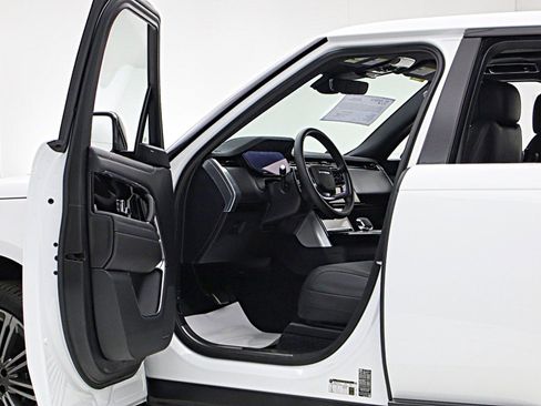 Used 2024 Land Rover Range Rover SE AWD/4WD image 7