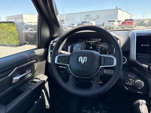 New 2026 RAM 1500 Big Horn AWD/4WD image 14