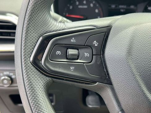 Used 2021 Chevrolet TrailBlazer LT w/ Convenience Package FWD image 22