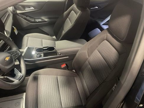 New 2026 Chevrolet Equinox LT image 4