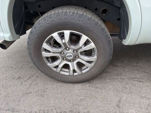 Used 2023 Ford Ranger Lariat w/ Technology Package AWD/4WD image 9