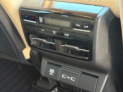 Used 2023 Acura MDX FWD w/ Technology Package image 38