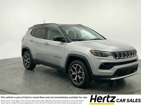 Used 2025 Jeep Compass Limited image 1