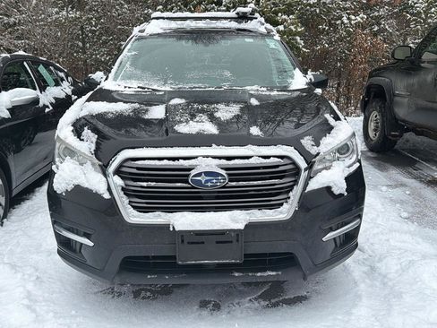 Used 2019 Subaru Ascent Premium image 2