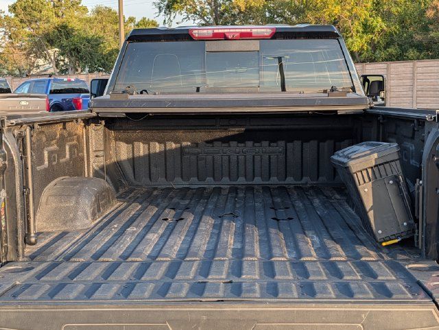 Used 2024 GMC Sierra 2500 Denali Ultimate AWD/4WD image 32