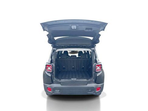 Used 2023 Jeep Renegade Latitude AWD/4WD image 21