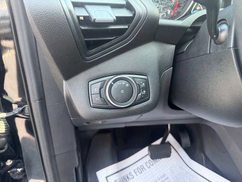 Certified 2018 Ford Escape SE w/ SE Sync 3 Package FWD image 22