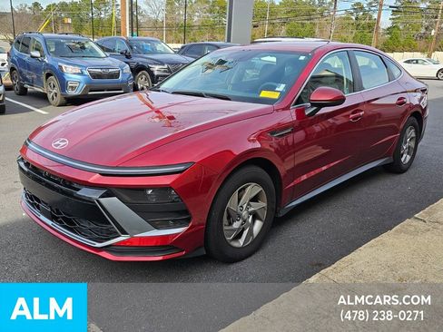 Certified 2025 Hyundai Sonata SE image 1