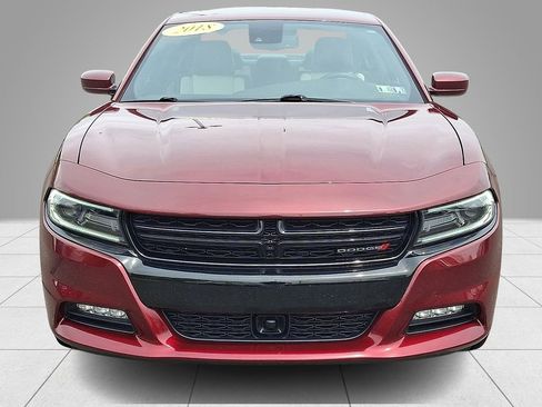Used 2018 Dodge Charger GT AWD/4WD image 3