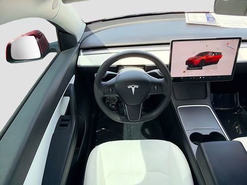 Used 2022 Tesla Model Y Performance AWD/4WD image 21