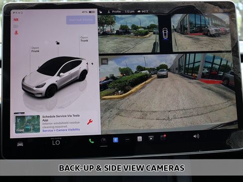 Used 2024 Tesla Model Y Performance AWD/4WD image 4