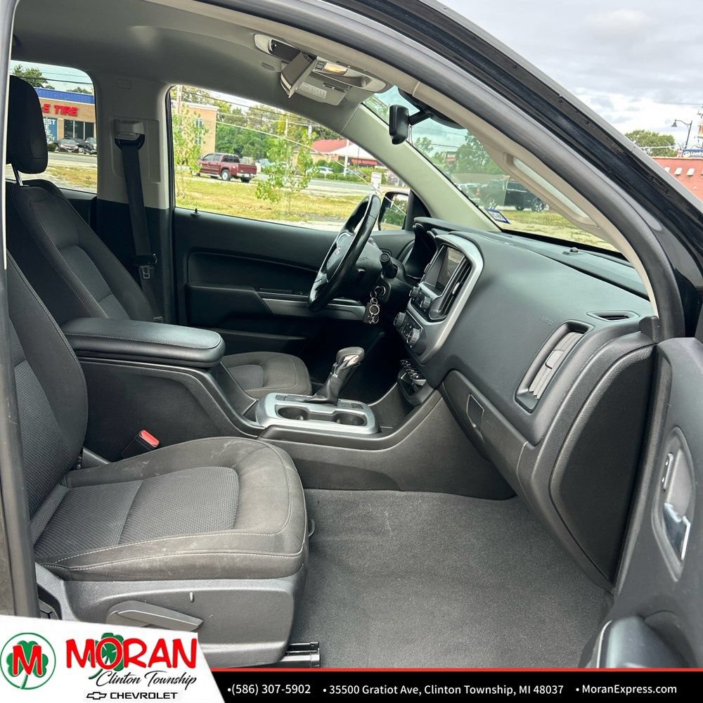 Used 2022 Chevrolet Colorado LT w/ Safety Package RWD image 13