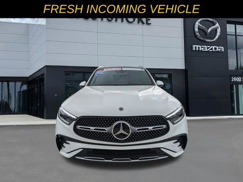 Used 2025 Mercedes-Benz GLC 350e 4MATIC w/ AMG Line image 7
