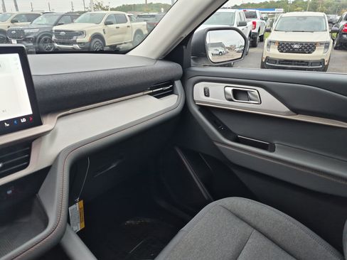 New 2026 Ford Explorer Active image 20