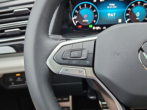 New 2026 Volkswagen Atlas Cross Sport SEL Premium R-Line image 18